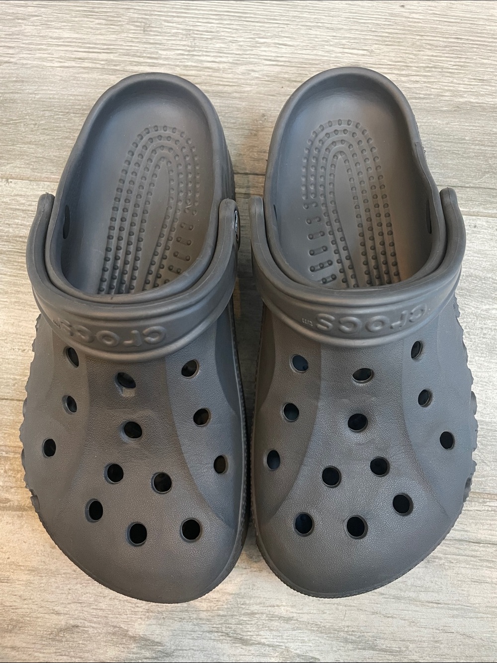 CROCS Classic Clog men’s size 5/women’s size 7 - Charcoal Gray